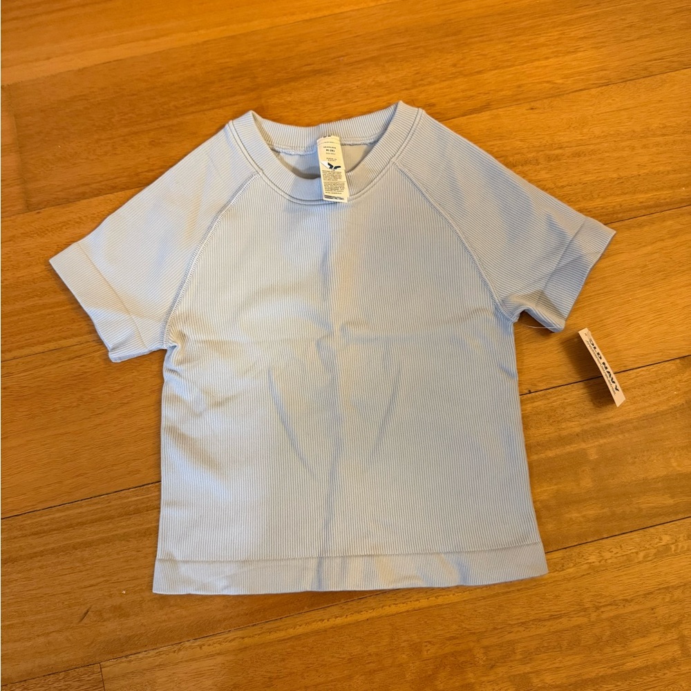 Old Navy kids Go-Dry seamless ribbed activewear light blue short